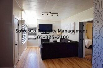 1011 N Monterey Ave in Farmington, NM - Building Photo - Building Photo
