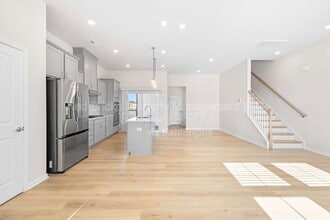 5864 Coulee Ln in Charlotte, NC - Building Photo - Building Photo