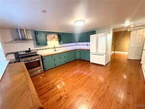 222-220 E Seneca Turnpike in Syracuse, NY - Building Photo - Building Photo