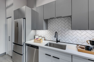 Box Board Lofts in Grand Rapids, MI - Foto de edificio - Interior Photo