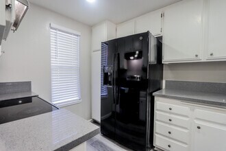 1162 Desert Willow Ln, Unit D in Corona, CA - Building Photo - Building Photo