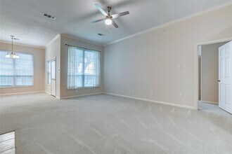 7039 Clustering Oak Ct in Richmond, TX - Building Photo - Building Photo