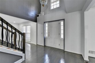 525 Abernathy Rd NE in Atlanta, GA - Building Photo - Building Photo