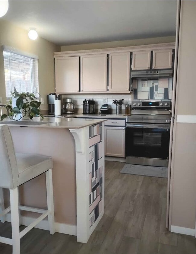 2350 Parliament Dr in Colorado Springs, CO - Foto de edificio - Building Photo