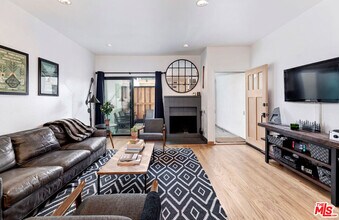 1133 24th St in Santa Monica, CA - Building Photo - Building Photo