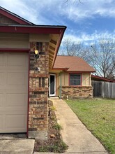 12217 Tyson Cove in Austin, TX - Building Photo - Building Photo