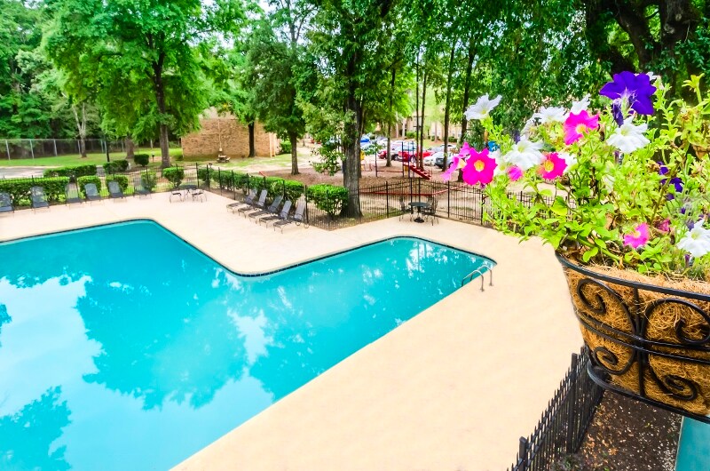 Autumn Woods Apartments in Mobile, AL