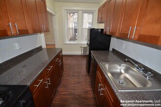 1163 Boylston St, Unit 8 in Boston, MA - Foto de edificio - Building Photo