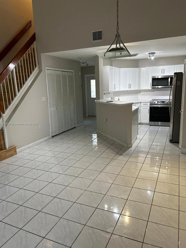 12866 SW 62nd Terrace in Miami, FL - Building Photo - Building Photo