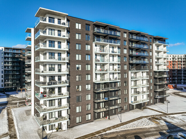 2575 Lionel-Audet Rue in Québec, QC - Building Photo - Primary Photo