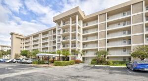 2851 S Palm Aire Dr in Pompano Beach, FL - Building Photo - Building Photo