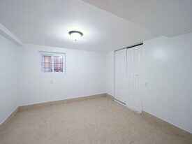 4324 W Parker Ave, Unit Garden unit in Chicago, IL - Building Photo