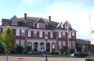 Di and Di Senior Apartments in Meyersdale, PA - Building Photo