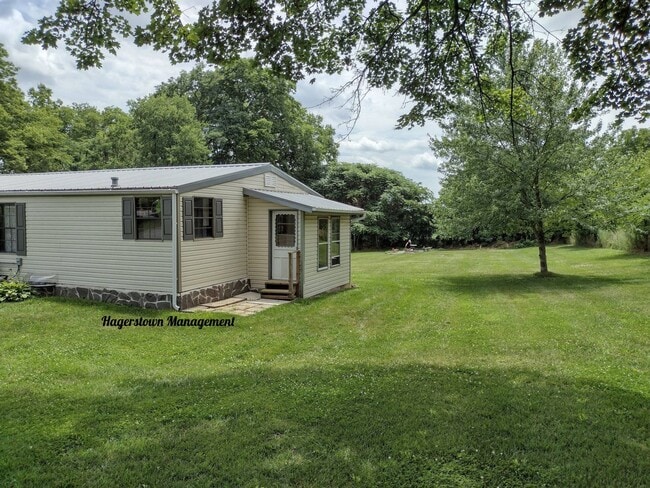 16551 National Pike in Hagerstown, MD - Building Photo - Building Photo