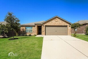 136 Holster Holw Rd in Newark, TX - Building Photo