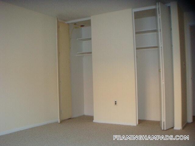10 Queens Way in Framingham, MA - Building Photo - Building Photo