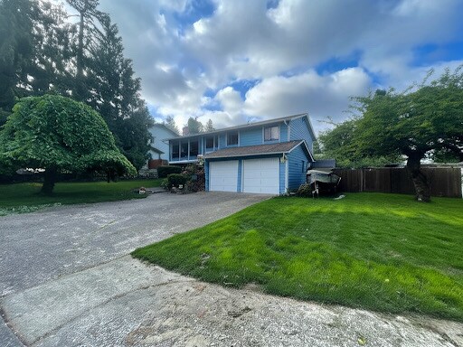 11231 SE 323rd St in Auburn, WA - Building Photo