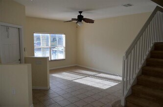 3210 Merrick Terrace in Margate, FL - Building Photo - Building Photo