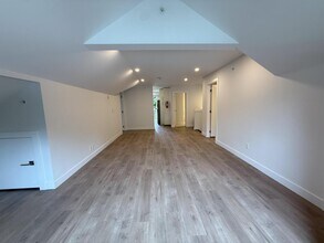 12317 Beecher St in Surrey, BC - Building Photo - Building Photo