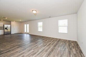 101 Radford Ct in Kingston, GA - Building Photo - Building Photo