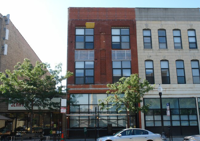 1047 W Madison St in Chicago, IL - Building Photo - Building Photo