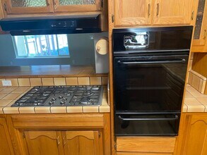 2725 N Canary Dr in Visalia, CA - Foto de edificio - Building Photo