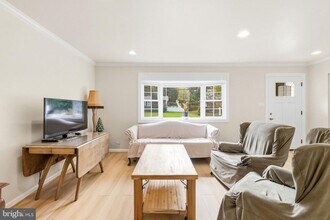 7810 Kalorama Rd in Annandale, VA - Building Photo - Building Photo