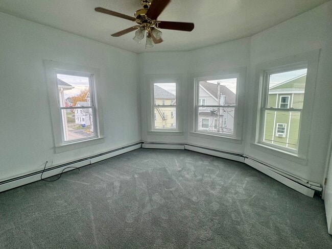 61 John St, Unit 3 in Pawtucket, RI - Building Photo - Building Photo