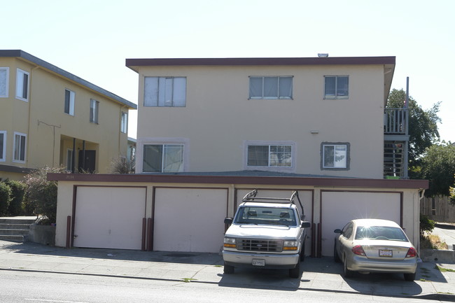 2634 73rd Ave in Oakland, CA - Building Photo - Building Photo