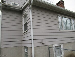 118 W Glendale St in Bedford, OH - Building Photo - Building Photo