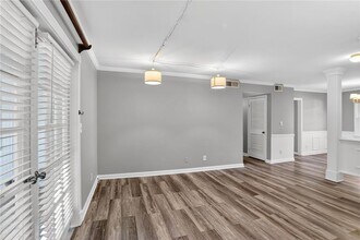 80 Montre Square NW in Atlanta, GA - Building Photo - Building Photo