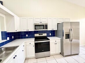 8423 Long Bay in West Palm Beach, FL - Building Photo - Building Photo
