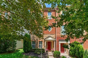 10512 Old Ellicott Cir in Ellicott City, MD - Building Photo