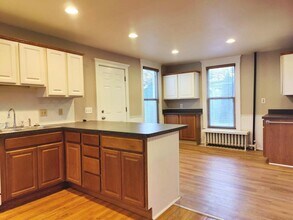 205 Cedar St in Wyandotte, MI - Building Photo - Building Photo