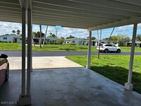 2207 Croton Ct in Lehigh Acres, FL - Foto de edificio - Building Photo