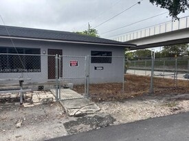 4009 NW 16th Ave in Miami, FL - Building Photo