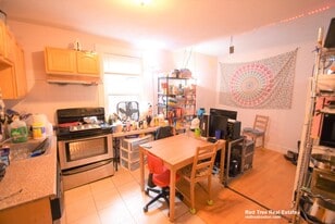 9 Warwick St in Boston, MA - Building Photo