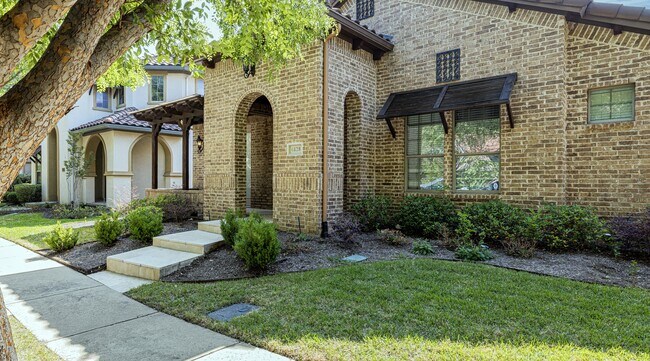 6828 San Fernando in Irving, TX - Building Photo - Building Photo