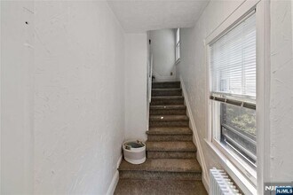 106 Park Ave in Cresskill, NJ - Building Photo - Building Photo