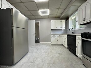 2137 Allen St in Rahway, NJ - Building Photo - Building Photo