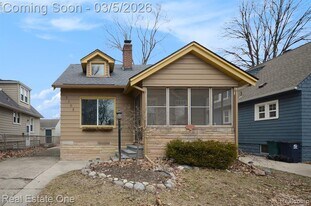 1105 E Fifth St in Royal Oak, MI - Building Photo