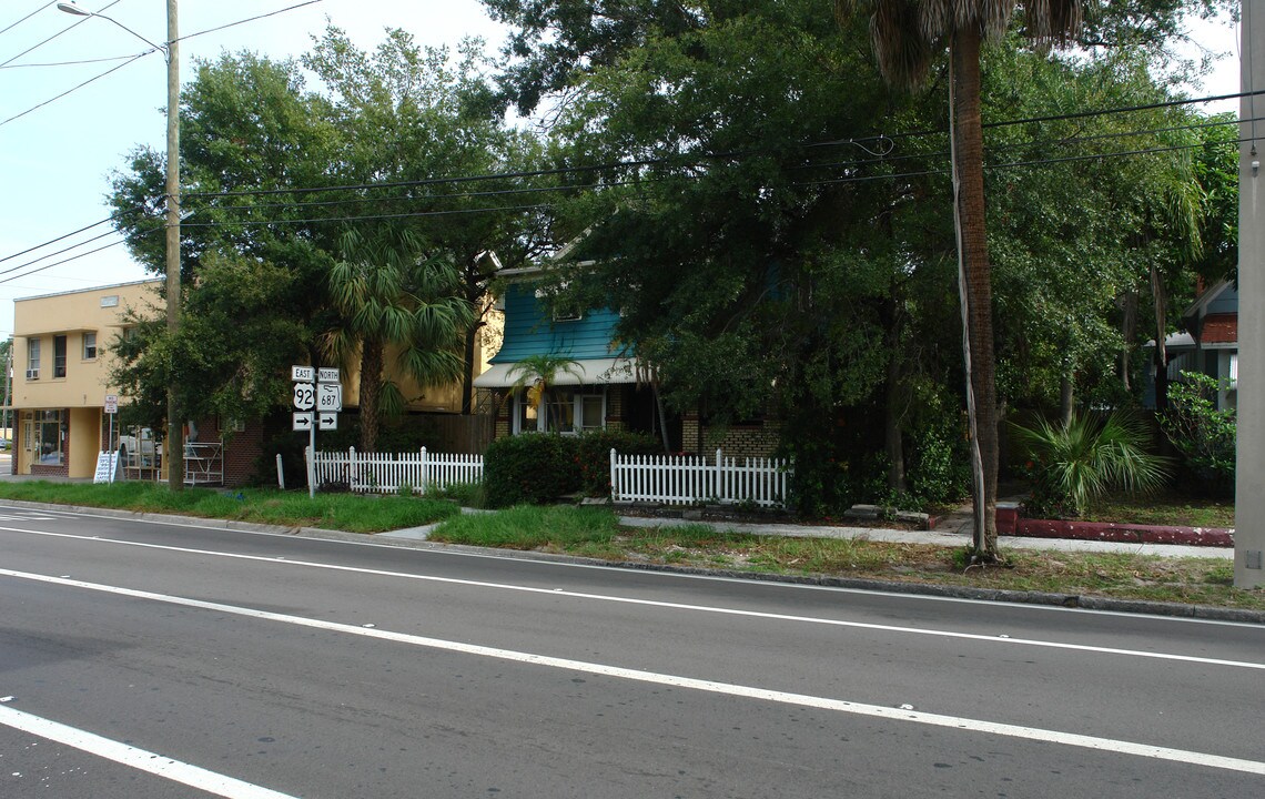 335 7th Ave N in St. Petersburg, FL - Foto de edificio