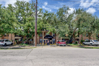 Scottwood in Houston, TX - Building Photo - Building Photo