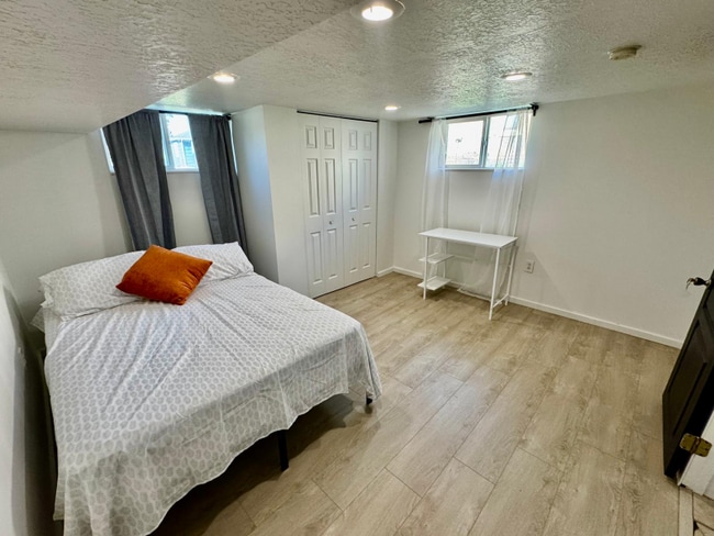 property at 440 E Garfield Ave