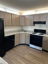 110 Iroquois Dr in Absecon, NJ - Building Photo - Building Photo