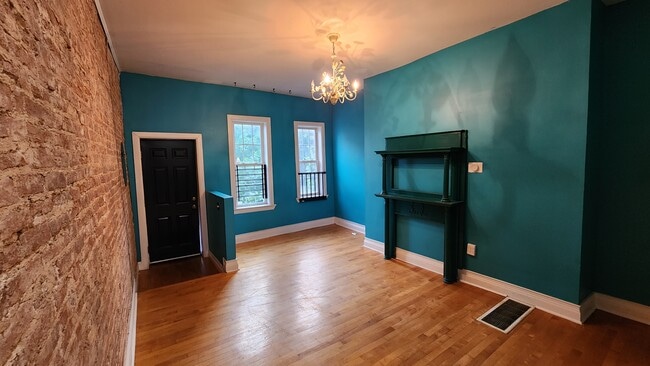2539 N Howard St in Baltimore, MD - Building Photo - Building Photo