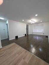 5251 S Hamlin Ave in Chicago, IL - Building Photo - Building Photo