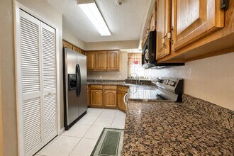 1108 Dartford Dr in Kissimmee, FL - Building Photo - Building Photo