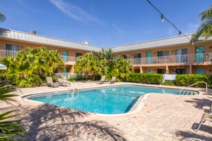 Bayshore Palms at Soho in Tampa, FL - Building Photo