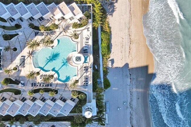 3101 S Ocean Dr in Hollywood, FL - Building Photo - Building Photo